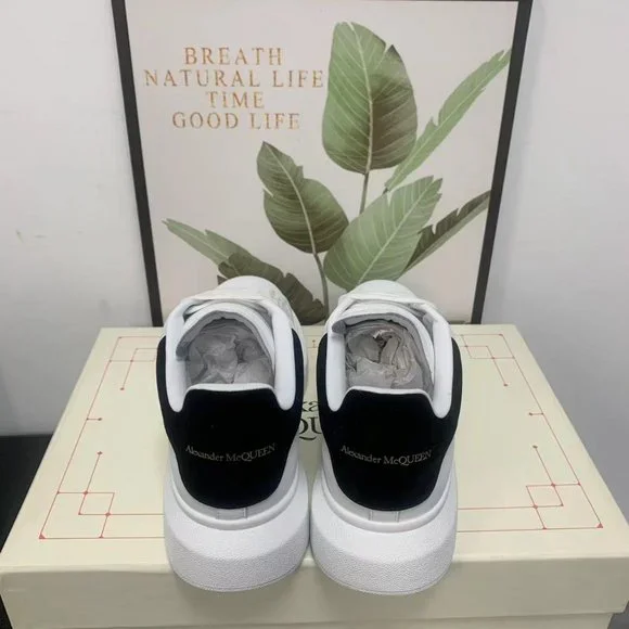 ALEXANDER MCQUEEN Oversized Larry Sneaker White Leather Black Suede Tail - Picture 5 of 5